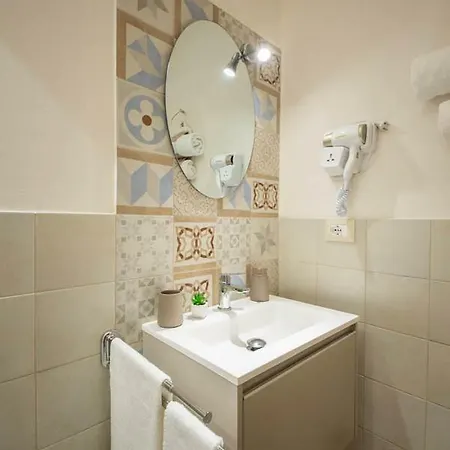 Siracusa K&s Tatil Evi Siraküza